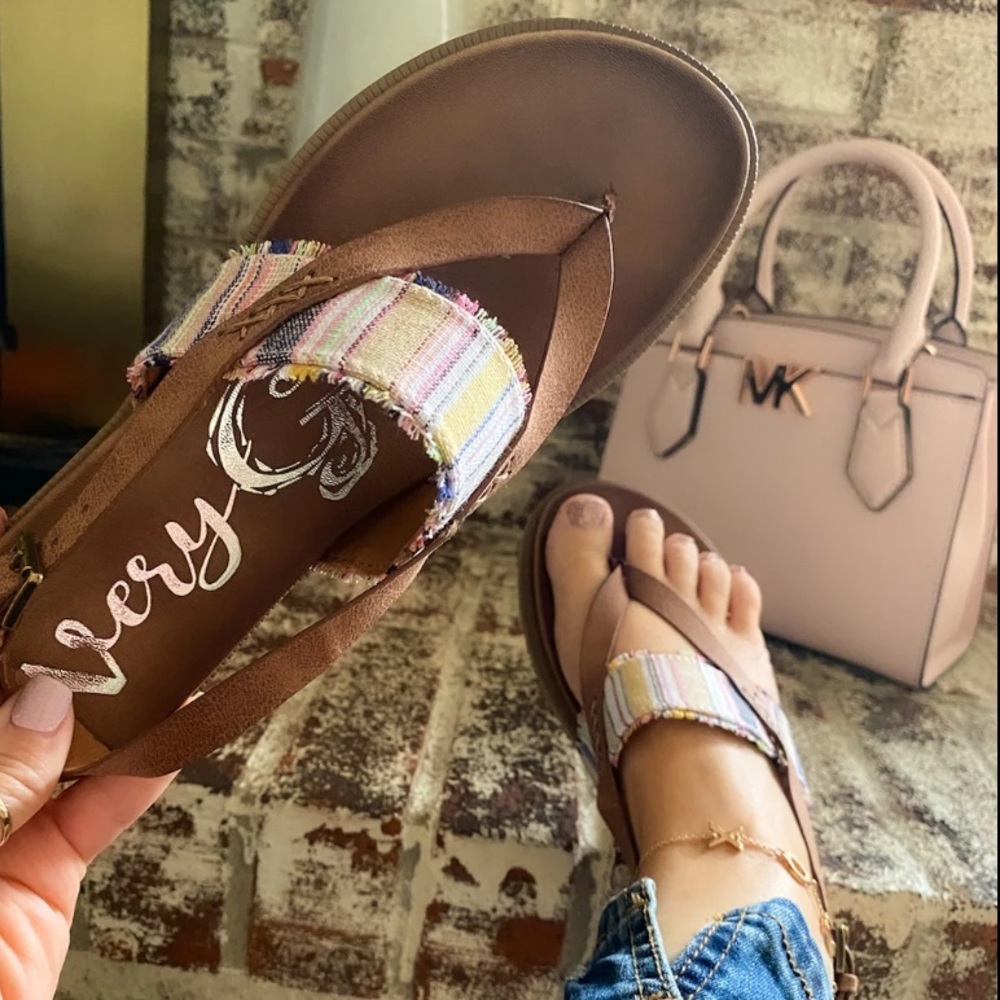 Very G Axel Sandals